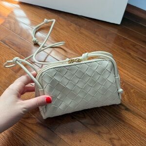 Bottega Veneta Intrecciato Concert Pouch crossbody bag